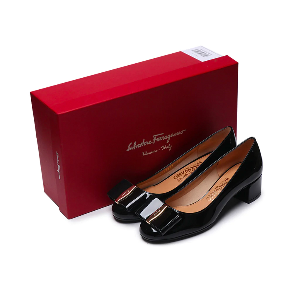 FERRAGAMO LADY SHOES シューズ 0660862 ELINDA40 NERO