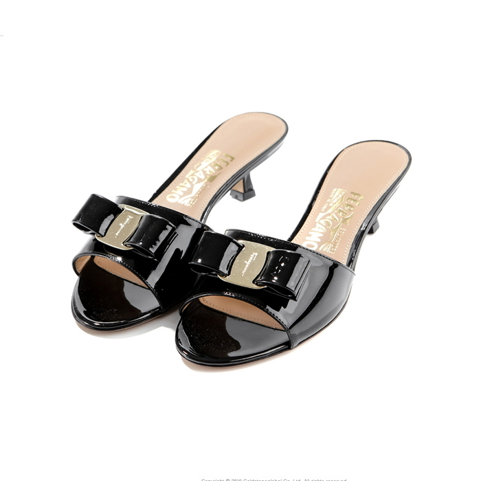 FERRAGAMO LADY SHOES 0705010 PA-C NERO Vara Bow Slide Sandals