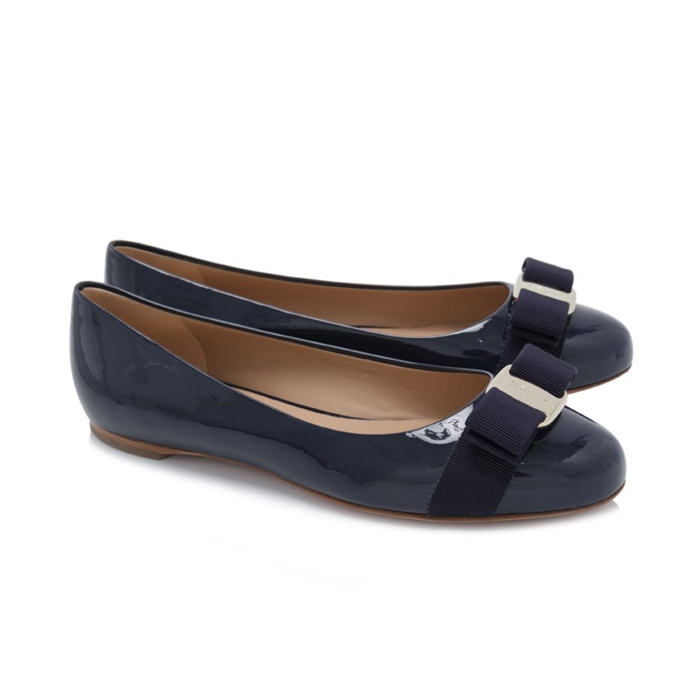 FERRAGAMO LADY SHOES VARA 0531538 PATENT-CALF OXFORD BLUE Pumps Blue