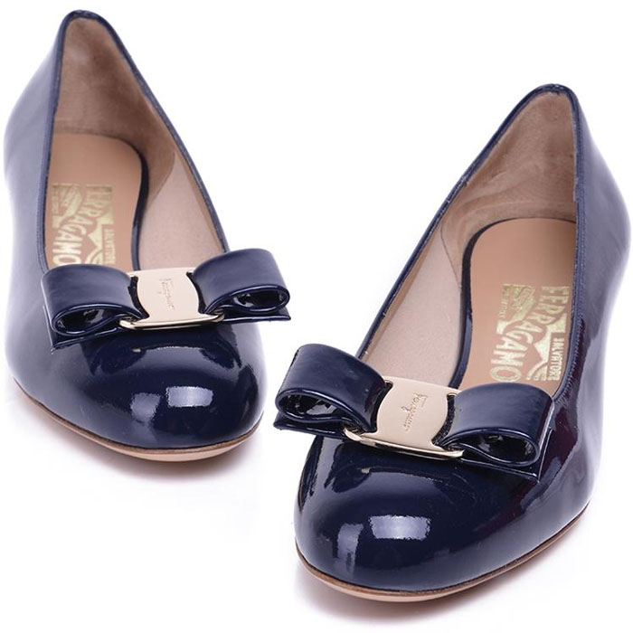 FERRAGAMO LADY SHOES VARA 0539449 NAPLAK-CALF OXFORD BLUE Pumps Blue