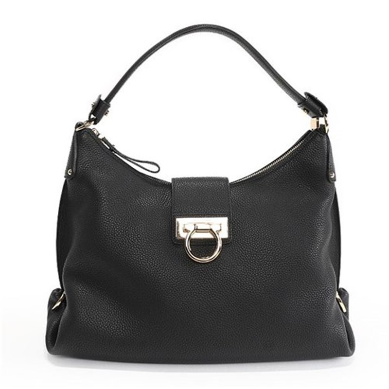 フェラガモ FERRAGAMO  レディース ショルダーバッグ 21-E654 0600620 NERO