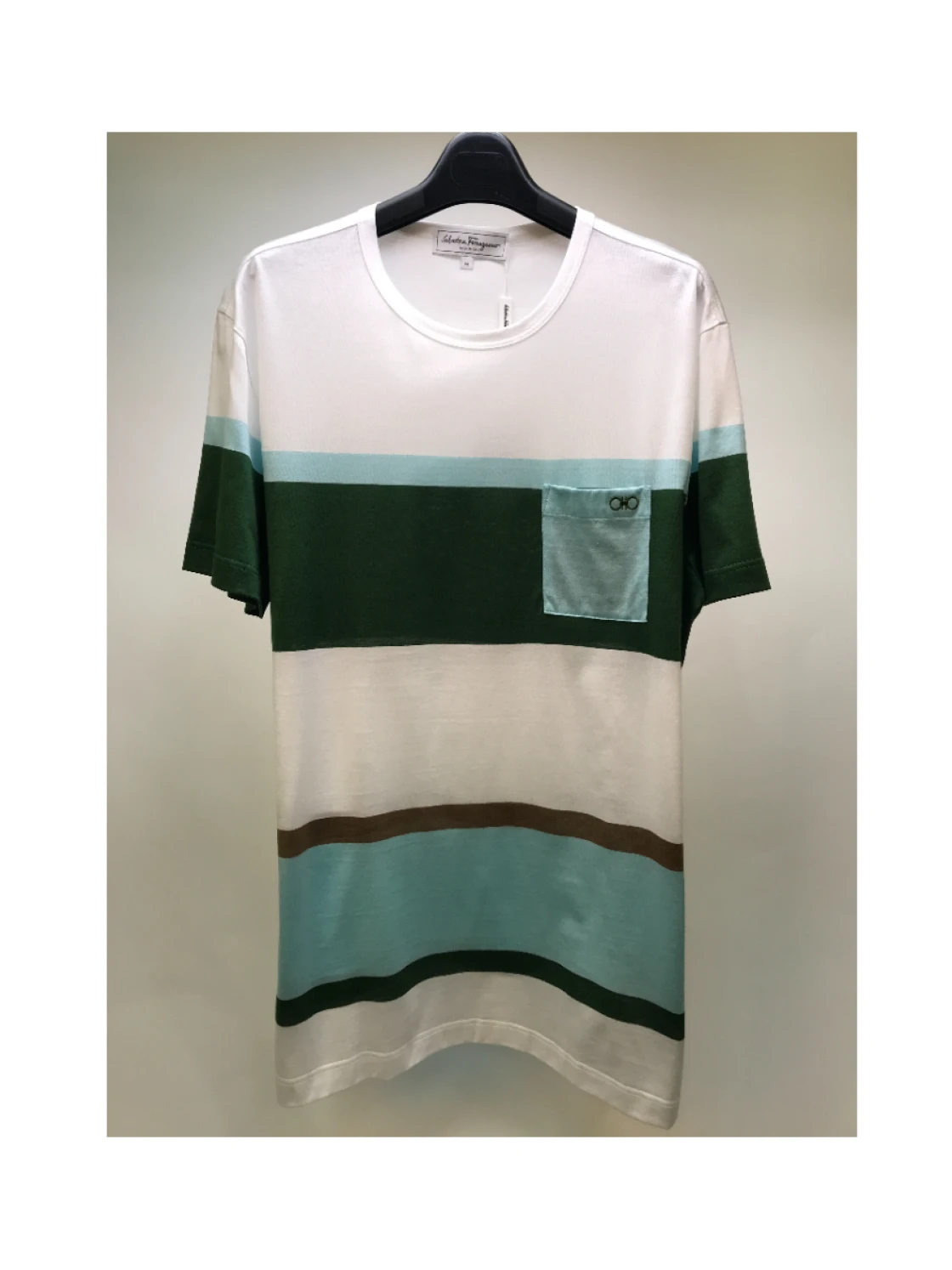 フェラガモ  FERRAGAMO メンズ ラウンドネック 半袖のTシャツ 12-1285 0631976 BCO-VRD-CE