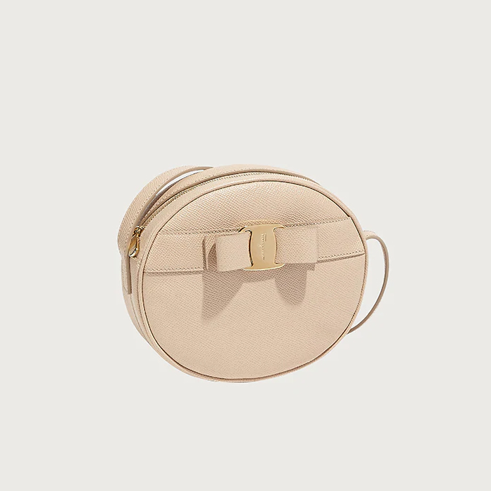 フェラガモ FERRAGAMOレザー ヴァラリボンショルダーバッグ ポシェット鞄 レディース 22-D861 P-C MACADAMIA