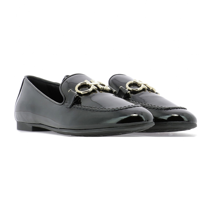 フェラガモ FERRAGAMOレディースパテントレザーファッションカジュアルシューズフラットシューズ 0727758 PA-C NERO